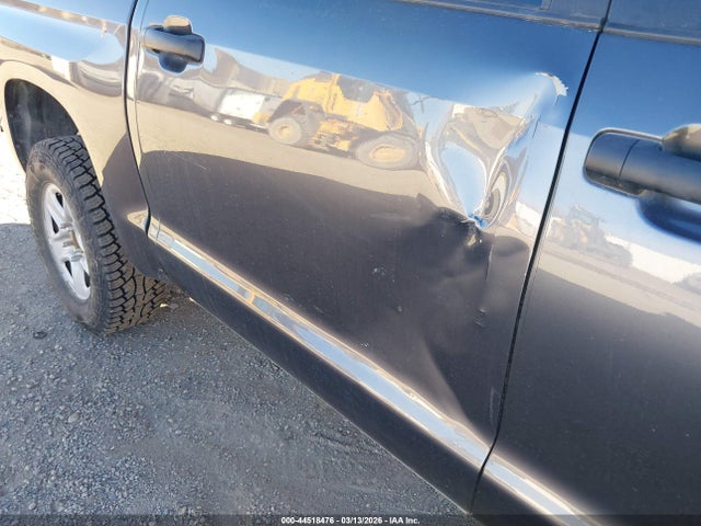 44518476 :رقم المزاد ، 5TFDY5F15JX713458 vin ، 2018 Toyota Tundra Sr5 5.7l V8 مزاد بيع