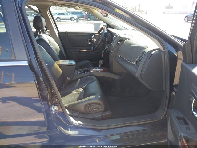 2004 Cadillac Srx Standard მანქანა იყიდება აუქციონზე, vin: 1GYDE637X40156268, აუქციონის ნომერი: 44518480