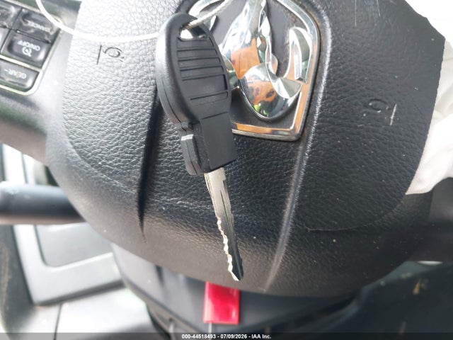 44518493 :رقم المزاد ، 1C6RR6LG8DS607385 vin ، 2013 Ram 1500 Slt مزاد بيع