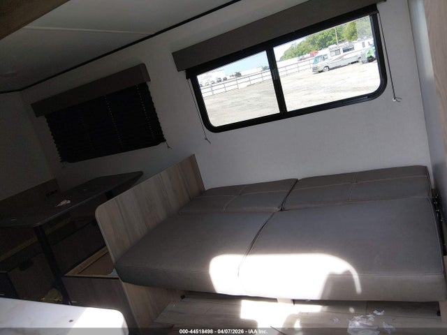 4YDTCMM23SW944881 Keystone Other