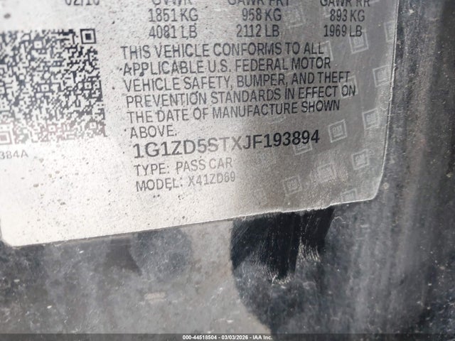 1G1ZD5STXJF193894 Chevrolet MALIBU LT
