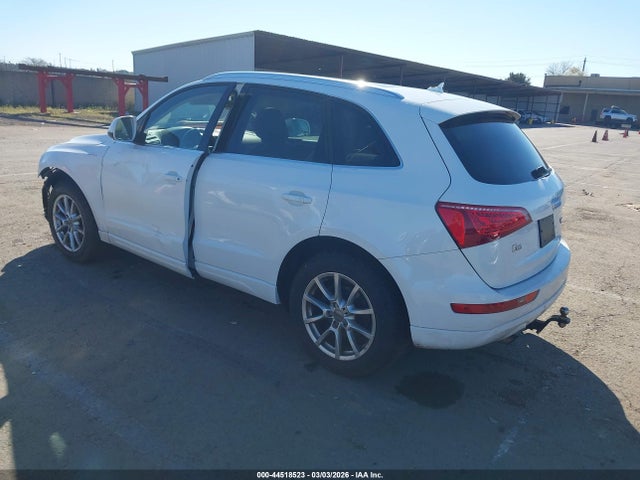 2011 AUDI Q5 WA1LFAFP2BA064733 Photo 2