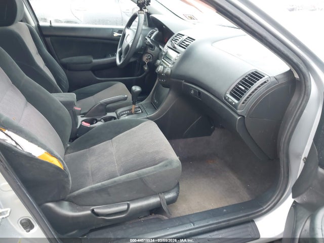 Продажа на аукционе авто 2005 Honda Accord 2.4 Lx, vin: 1HGCM56445A112781, номер лота: 44518534