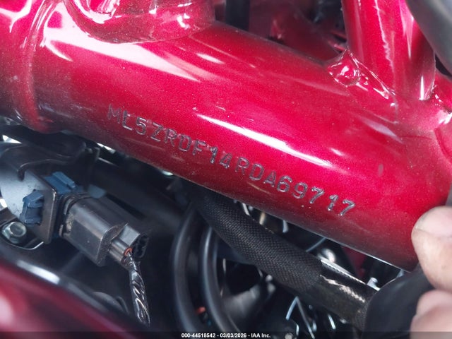 ML5ZRDF14RDA69717 Kawasaki Zr900 F