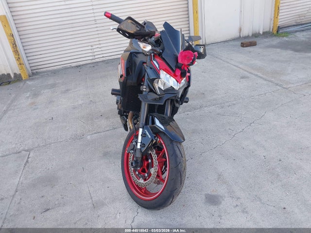 ML5ZRDF14RDA69717 Kawasaki Zr900 F