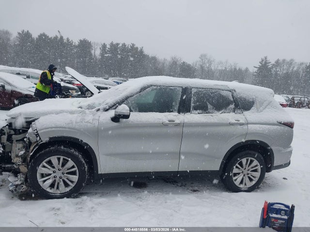 Продажа на аукционе авто 2025 Mitsubishi Outlander Es 2.5 S-awc, vin: JA4J4UA89SZ054717, номер лота: 44518556