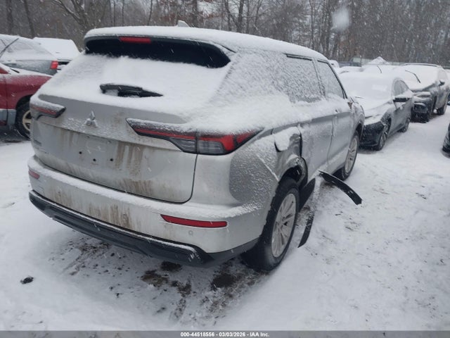 2025 MITSUBISHI OUTLANDER JA4J4UA89SZ054717 Photo 3