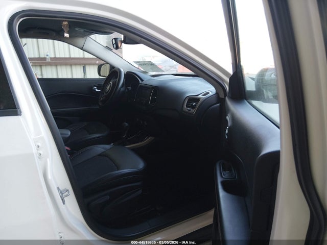 3C4NJDBB7HT629066 Jeep New Compass Latitude 4x4