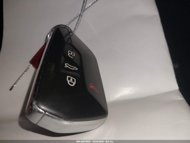 2021 Volkswagen Id.4 Pro S მანქანა იყიდება აუქციონზე, vin: WVGTMPE20MP038762, აუქციონის ნომერი: 44518650