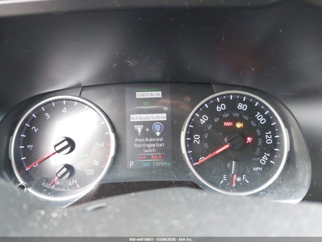 2T3W1RFV8KW028318 Toyota Rav4 Xle