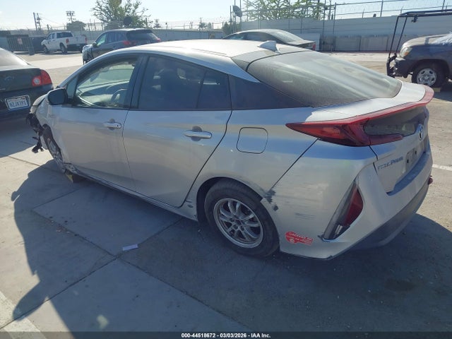 JTDKARFP4H3050067 Toyota Prius Prime Premium