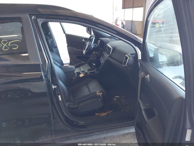 2022 KIA SPORTAGE KNDP6CAC4N7958886 Photo 4