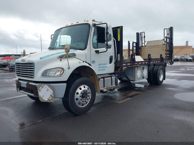 1FVACXDT9FHGS7600 Freightliner M2 106 Medium Duty
