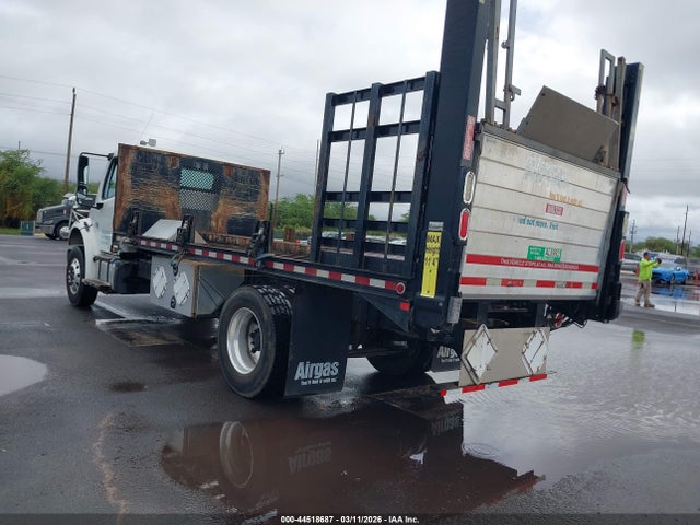 1FVACXDT9FHGS7600 Freightliner M2 106 Medium Duty