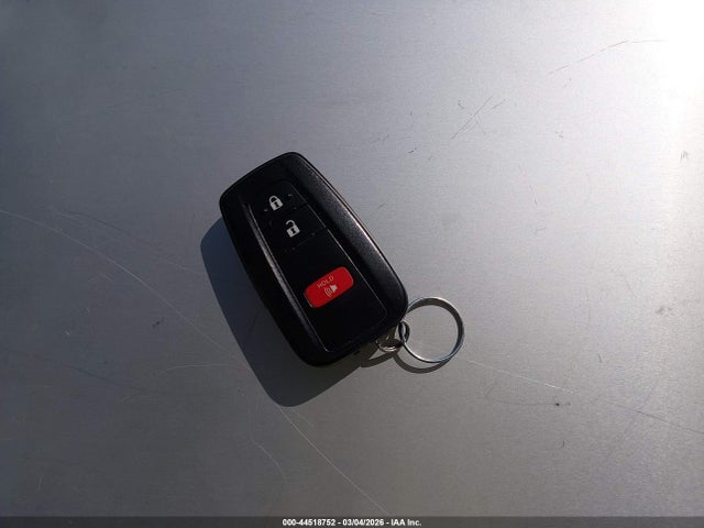 Toyota Prius Two 2016 JTDKBRFU1G3510089 Image 11