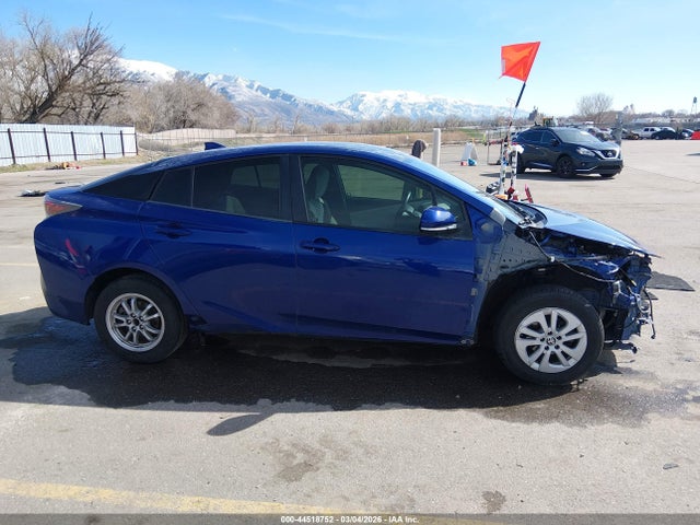 Toyota Prius Two 2016 JTDKBRFU1G3510089 Image 14