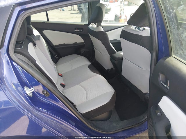 Toyota Prius Two 2016 JTDKBRFU1G3510089 Image 8