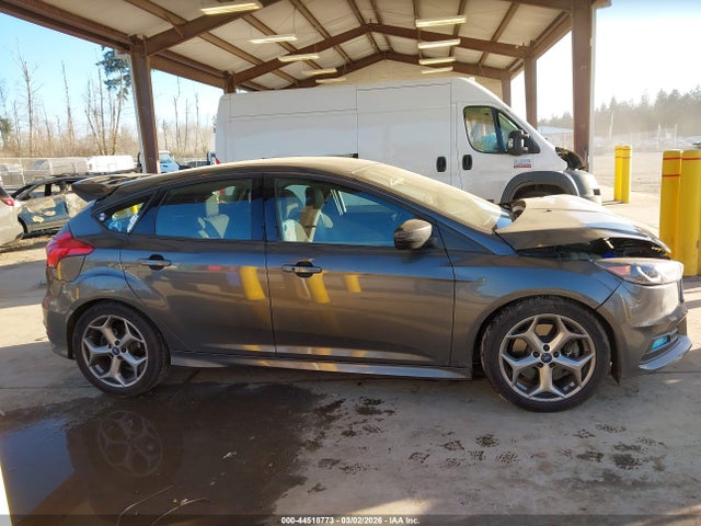 1FADP3L9XHL233912 Ford FOCUS ST