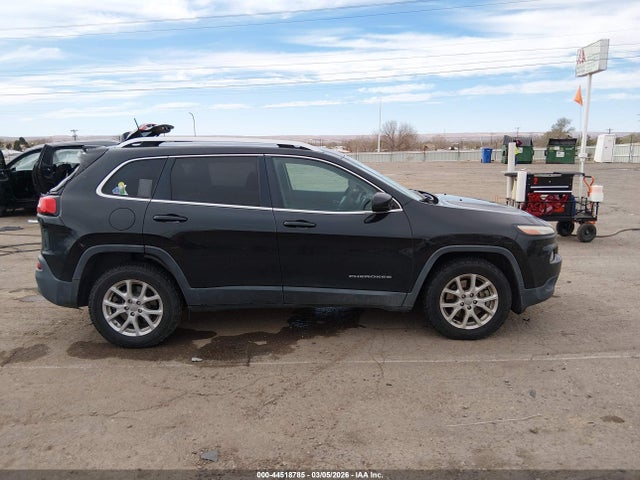 2016 Jeep Cherokee Latitude მანქანა იყიდება აუქციონზე, vin: 1C4PJMCS8GW143463, აუქციონის ნომერი: 44518785