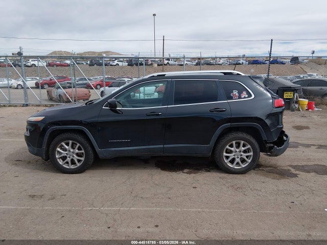 2016 Jeep Cherokee Latitude მანქანა იყიდება აუქციონზე, vin: 1C4PJMCS8GW143463, აუქციონის ნომერი: 44518785