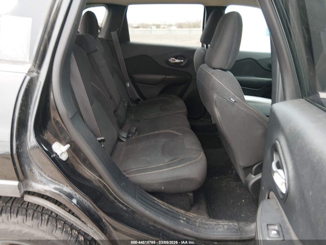 2016 Jeep Cherokee Latitude მანქანა იყიდება აუქციონზე, vin: 1C4PJMCS8GW143463, აუქციონის ნომერი: 44518785