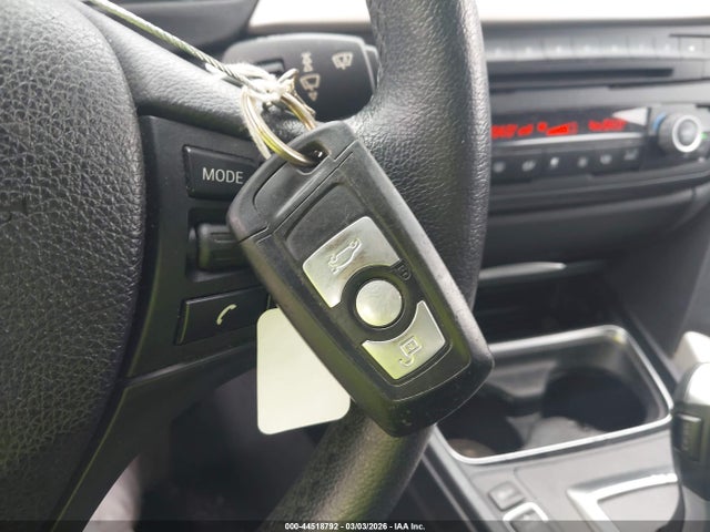 Продажа на аукционе авто 2015 Bmw 320i, vin: WBA3B1C51FK139861, номер лота: 44518792