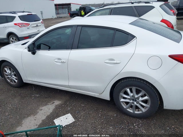 2015 Mazda Mazda3 I Touring მანქანა იყიდება აუქციონზე, vin: 3MZBM1V77FM235748, აუქციონის ნომერი: 44518805