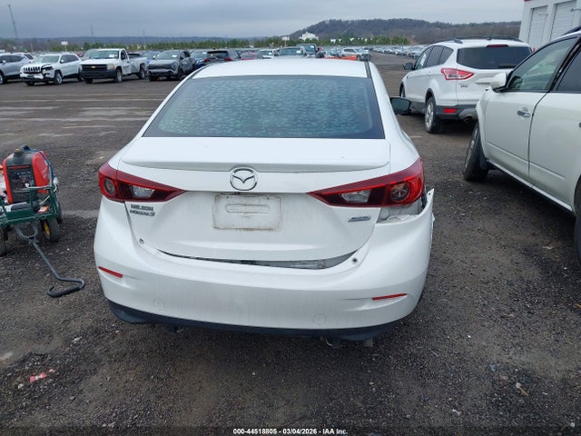 2015 Mazda Mazda3 I Touring მანქანა იყიდება აუქციონზე, vin: 3MZBM1V77FM235748, აუქციონის ნომერი: 44518805