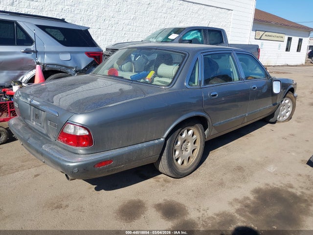 2002 JAGUAR XJ8 SAJDA14C72LF47748 Photo 3