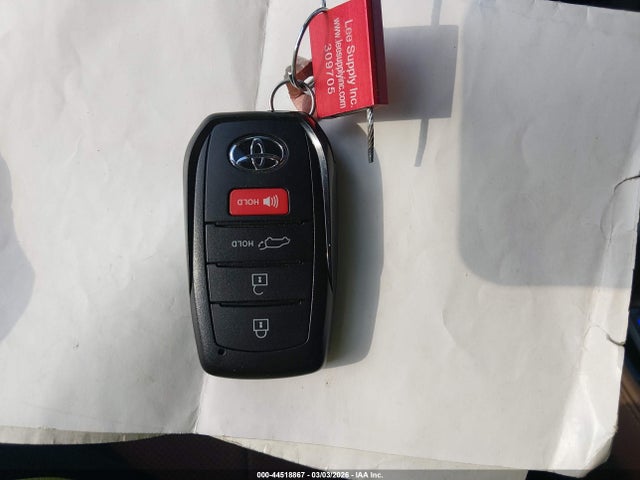 2025 Toyota Grand Highlander Hybrid Platinum Max მანქანა იყიდება აუქციონზე, vin: 5TDADAB53SS025384, აუქციონის ნომერი: 44518867