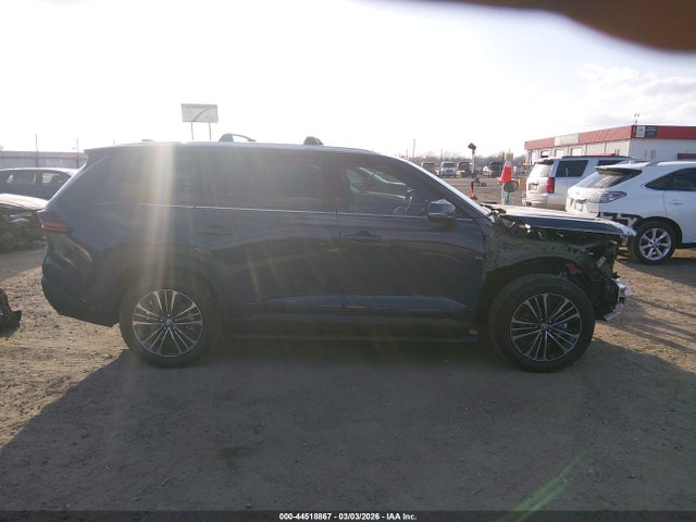 2025 Toyota Grand Highlander Hybrid Platinum Max მანქანა იყიდება აუქციონზე, vin: 5TDADAB53SS025384, აუქციონის ნომერი: 44518867