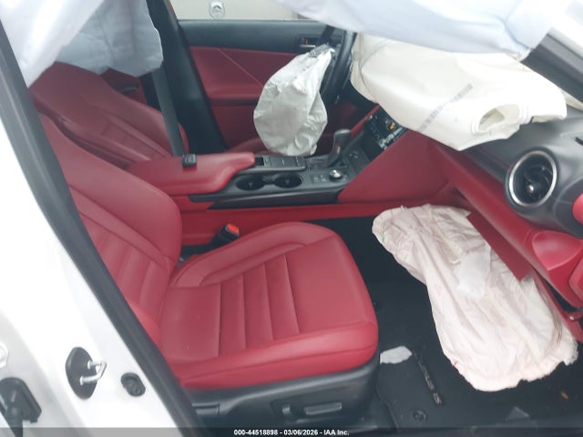 44518898 :رقم المزاد ، JTHGZ1E28M5022582 vin ، 2021 Lexus Is 350 F Sport مزاد بيع