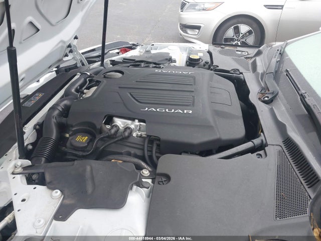 2016 JAGUAR F-TYPE SAJWJ6BV3G8K32267 Photo 9