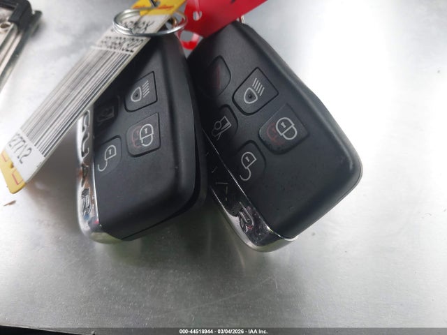 2016 JAGUAR F-TYPE SAJWJ6BV3G8K32267 Photo 10