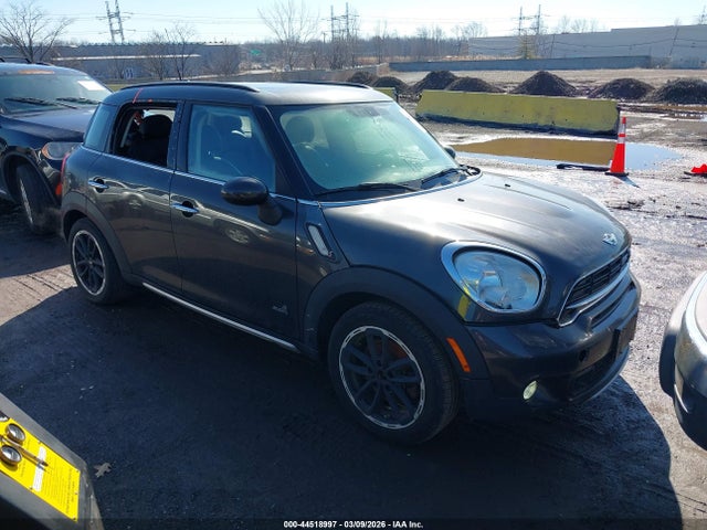 2015 MINI COUNTRYMAN WMWZC5C52FWP42843 Photo 0