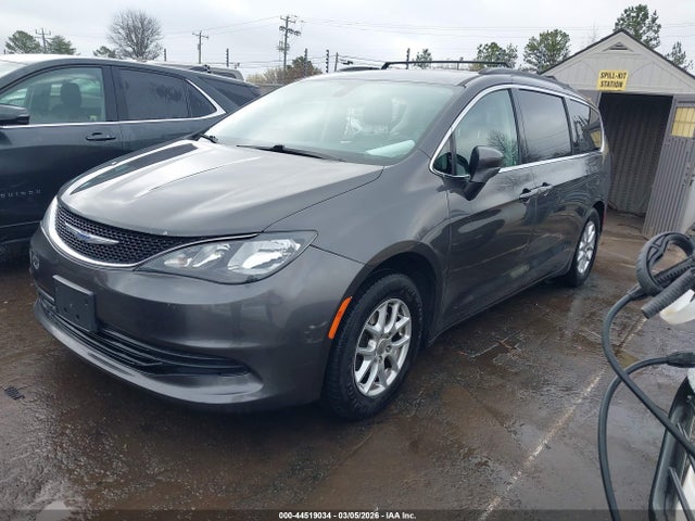 2020 CHRYSLER VOYAGER 2C4RC1DG0LR144976 Photo 1