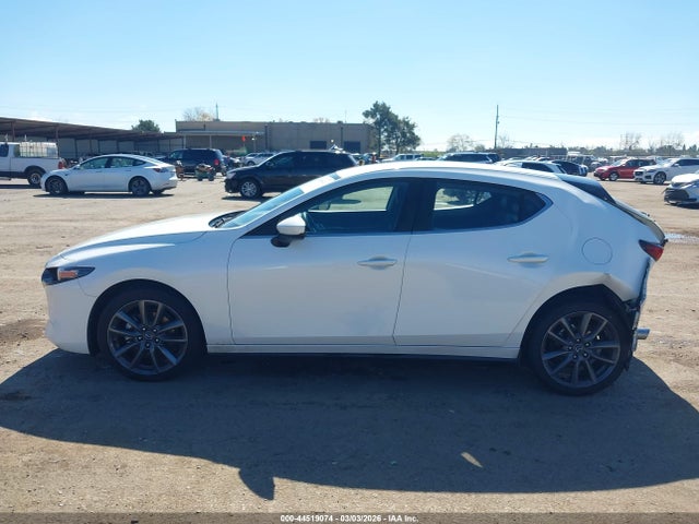 Продаж на аукціоні авто 2019 Mazda Mazda3 Preferred Package, vin: JM1BPBMM7K1143716, номер лоту: 44519074
