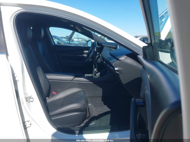 Продаж на аукціоні авто 2019 Mazda Mazda3 Preferred Package, vin: JM1BPBMM7K1143716, номер лоту: 44519074