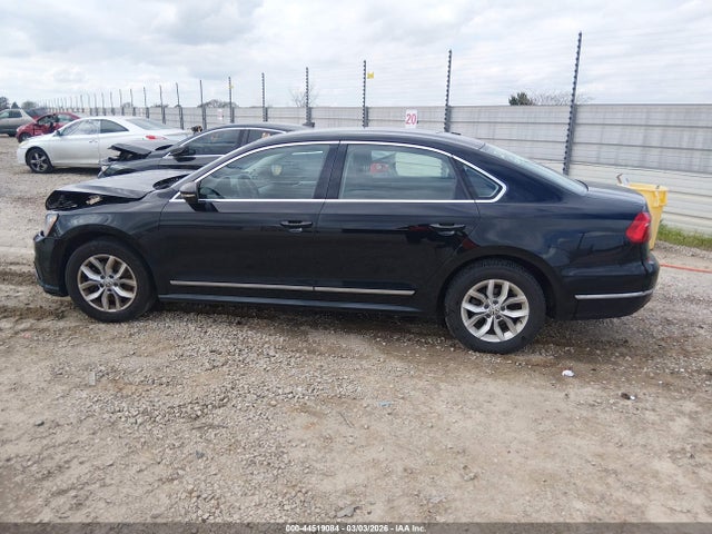 Продаж на аукціоні авто 2016 Volkswagen Passat 1.8t S, vin: 1VWAT7A31GC008207, номер лоту: 44519084
