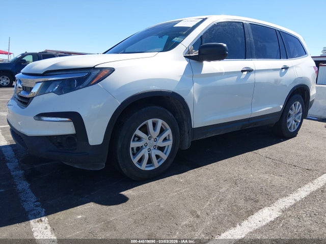 Honda PILOT LX 2019 5FNYF6H13KB085826 Image 2