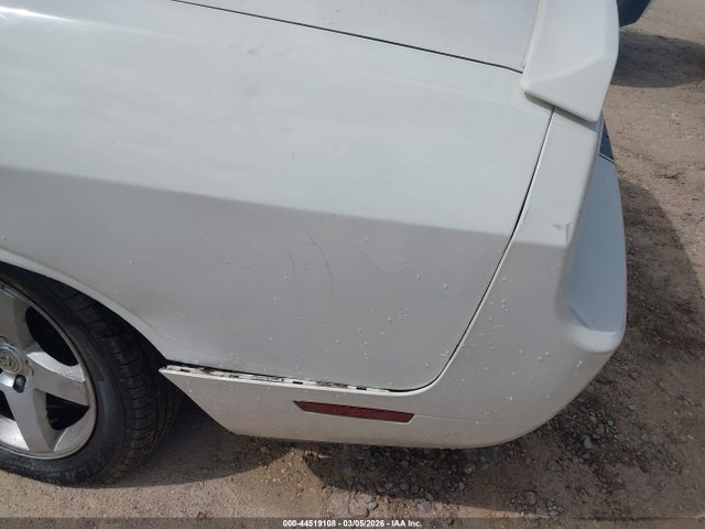 44519108 :رقم المزاد ، 2B3CJ4DVXAH110334 vin ، 2010 Dodge Challenger Se مزاد بيع