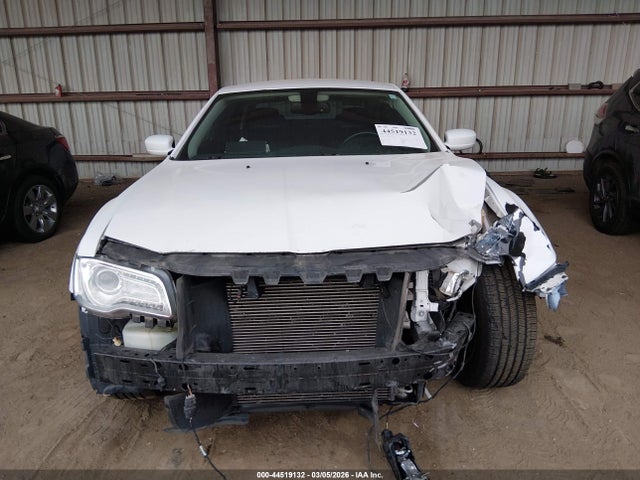 Продажа на аукционе авто 2016 Chrysler 300 Limited, vin: 2C3CCARG9GH176095, номер лота: 44519132