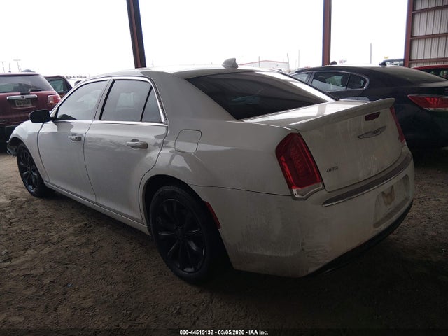Продажа на аукционе авто 2016 Chrysler 300 Limited, vin: 2C3CCARG9GH176095, номер лота: 44519132