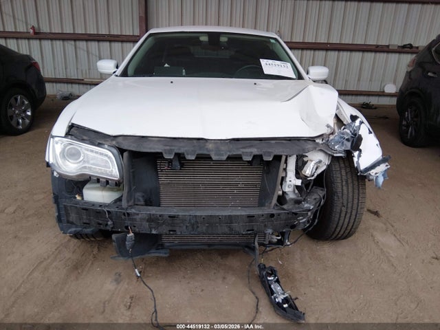 Продажа на аукционе авто 2016 Chrysler 300 Limited, vin: 2C3CCARG9GH176095, номер лота: 44519132