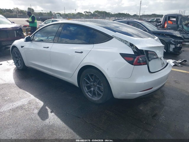 2021 TESLA MODEL 3 5YJ3E1EB3MF915494 Photo 2