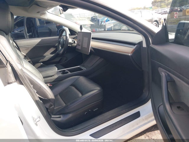 2021 TESLA MODEL 3 5YJ3E1EB3MF915494 Photo 4