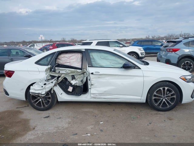 Продажа на аукционе авто 2023 Volkswagen Jetta 1.5t Sport, vin: 3VWBM7BU7PM030297, номер лота: 44519187