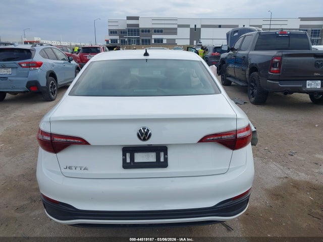 Продажа на аукционе авто 2023 Volkswagen Jetta 1.5t Sport, vin: 3VWBM7BU7PM030297, номер лота: 44519187