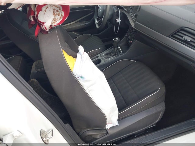 Продажа на аукционе авто 2023 Volkswagen Jetta 1.5t Sport, vin: 3VWBM7BU7PM030297, номер лота: 44519187