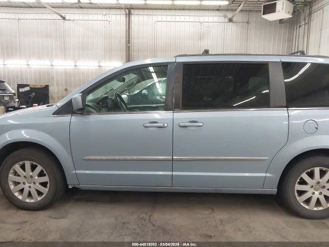 44519202 :رقم المزاد ، 2C4RC1BG6DR589274 vin ، 2013 Chrysler Town & Country Touring مزاد بيع